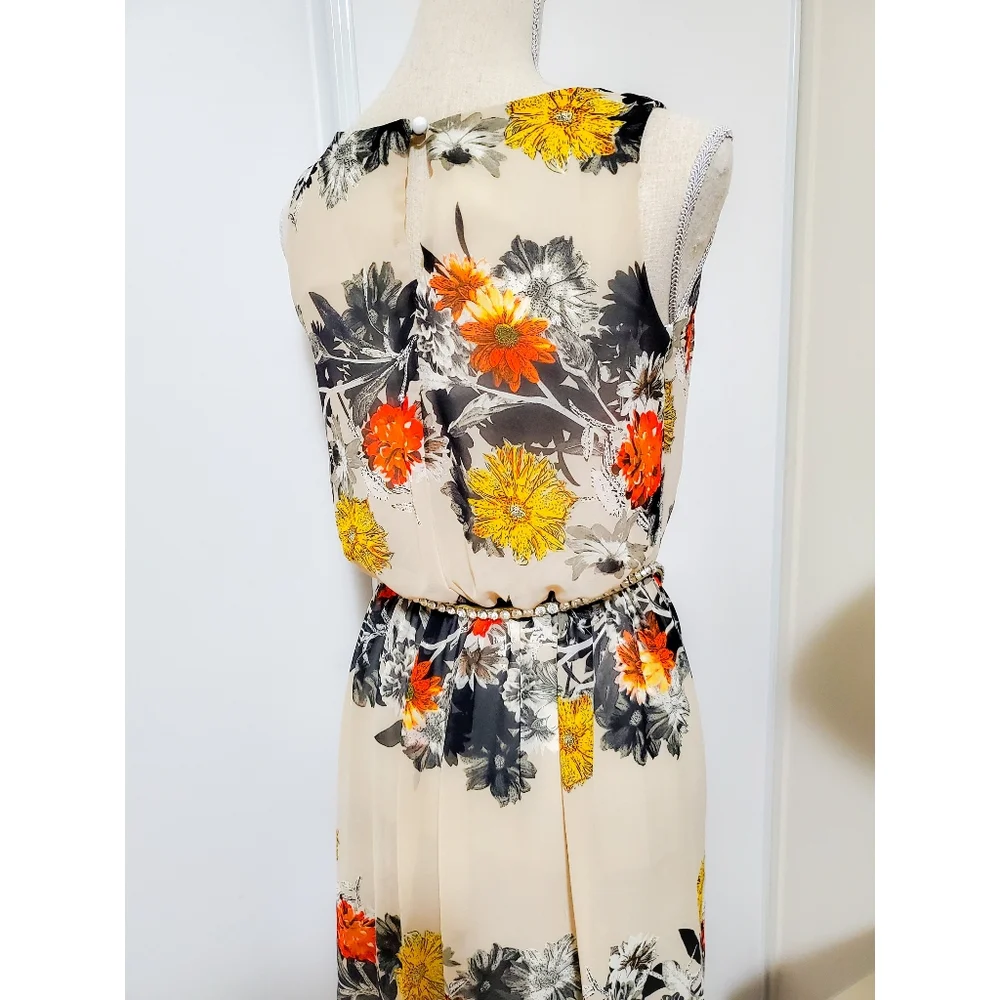 Dress - Picture 5 of 6